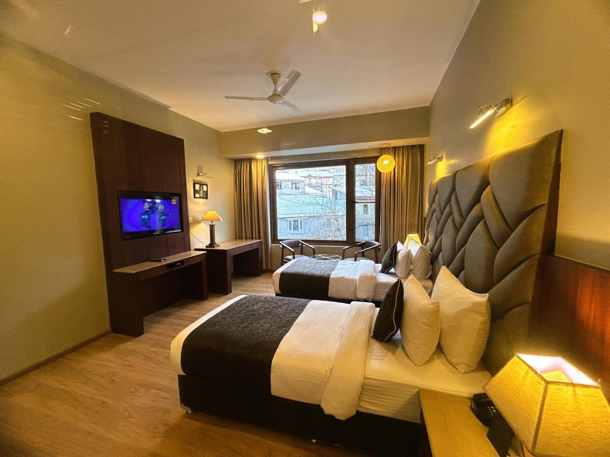 Hotel The Kargil Exterior photo